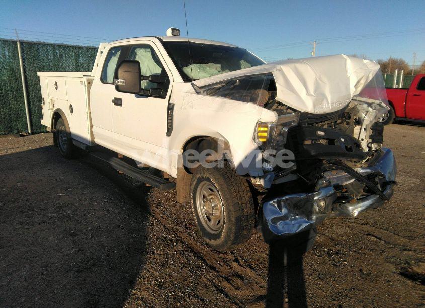 2019 Ford F-250 XL (VIN 1FD7X2B67KEE27409) main photo