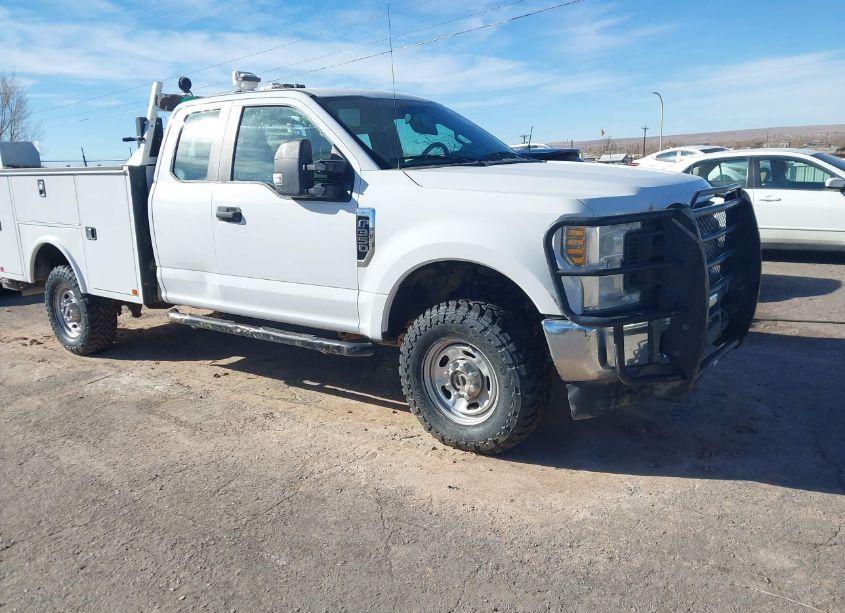 2019 Ford F-350 XL (VIN 1FD7X3B68KEC60063) main photo