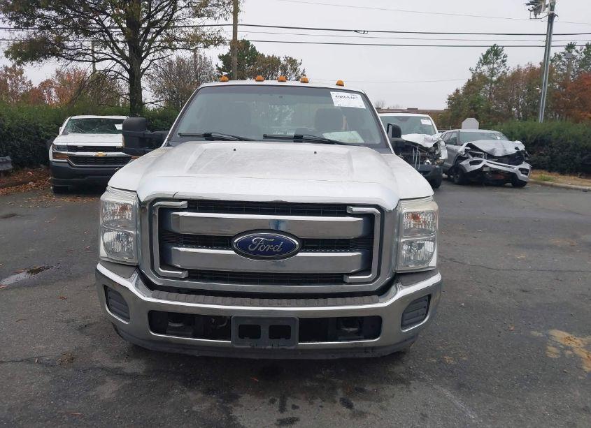 Photo 13 of 2014 Ford F-350 CHASSIS XLT (VIN 1FD7X3ET7EEB28756)