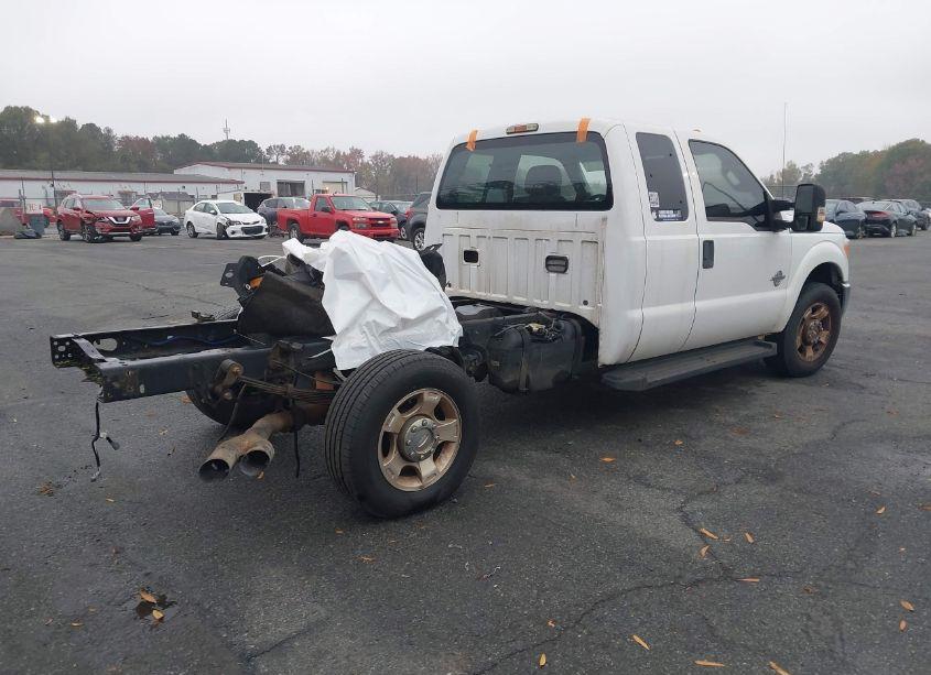 Photo 4 of 2014 Ford F-350 CHASSIS XLT (VIN 1FD7X3ET7EEB28756)
