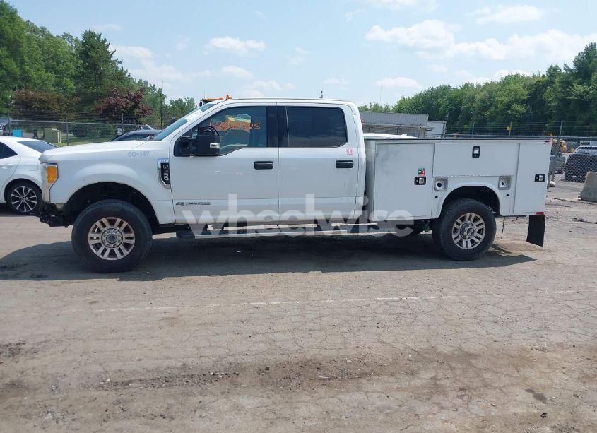 Photo 14 of 2017 Ford F-350 XLT (VIN 1FD8W3BT9HED79679)