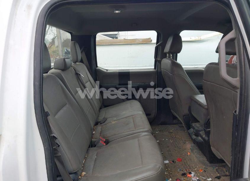 Photo 8 of 2019 Ford F-350 CHASSIS XL (VIN 1FD8W3E68KEG58778)