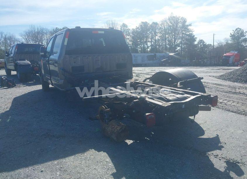 Photo 3 of 2023 Ford F-350 CHASSIS XL (VIN 1FD8W3GT4PEC55200)