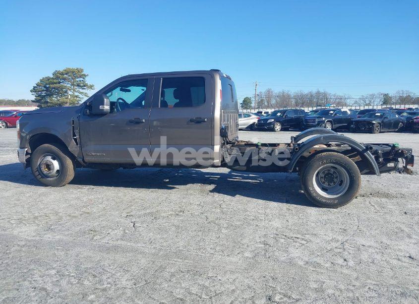 Photo 14 of 2023 Ford F-350 CHASSIS XL (VIN 1FD8W3GT6PEC55196)