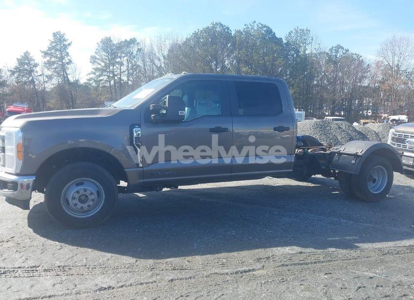 Photo 14 of 2023 Ford F-350 CHASSIS XL (VIN 1FD8W3GT8PEC55202)