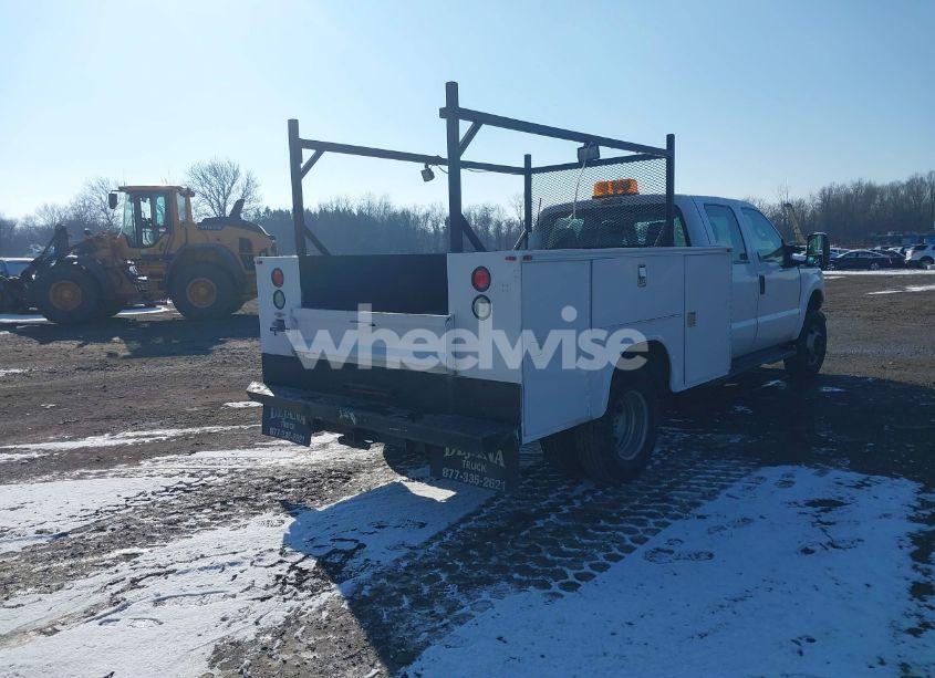 Photo 4 of 2012 Ford F-350 CHASSIS XL (VIN 1FD8W3H65CEC56357)