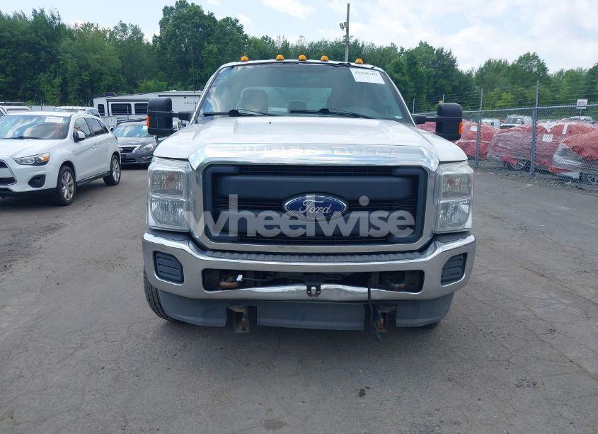 Photo 12 of 2014 Ford F-350 CHASSIS XL (VIN 1FD8W3H67EEA80804)