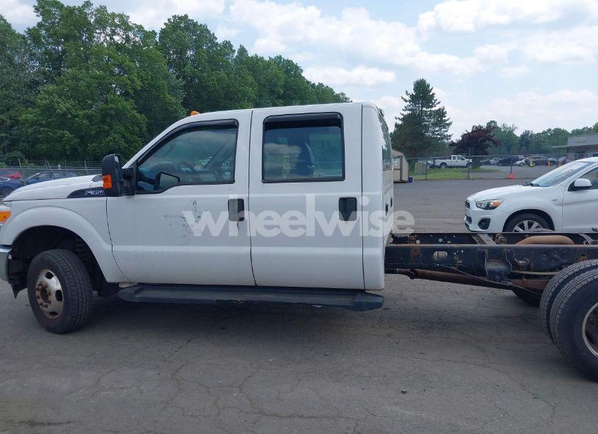 Photo 14 of 2014 Ford F-350 CHASSIS XL (VIN 1FD8W3H67EEA80804)