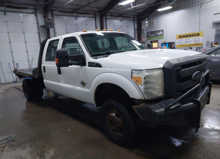 2014 Ford F-350 CHASSIS XL (VIN 1FD8W3HT0EEA11460) main photo