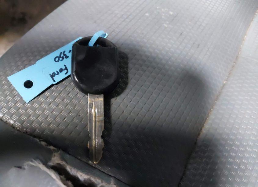 Photo 10 of 2014 Ford F-350 CHASSIS XL (VIN 1FD8W3HT0EEA11460)