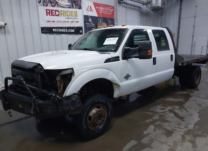 Photo 2 of 2014 Ford F-350 CHASSIS XL (VIN 1FD8W3HT0EEA11460)