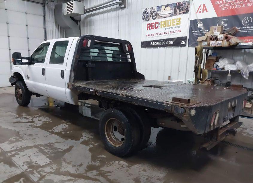 Photo 3 of 2014 Ford F-350 CHASSIS XL (VIN 1FD8W3HT0EEA11460)