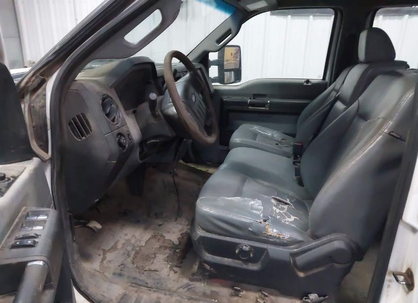 Photo 6 of 2014 Ford F-350 CHASSIS XL (VIN 1FD8W3HT0EEA11460)