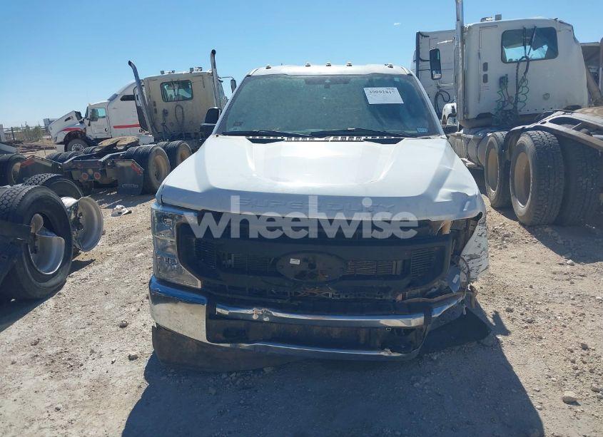 Photo 12 of 2022 Ford F-350 CHASSIS XL (VIN 1FD8W3HT0NEE49623)