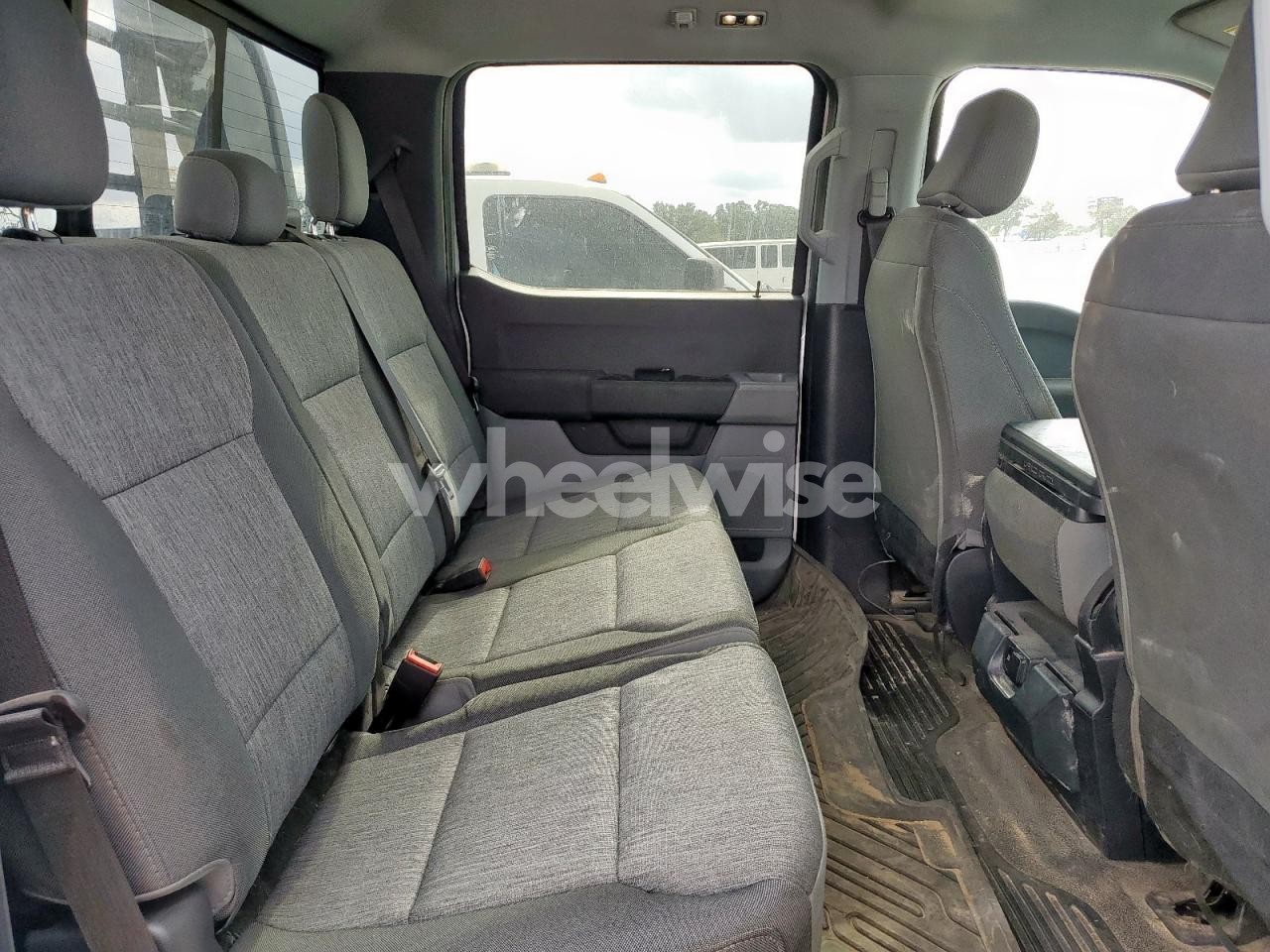 Photo 10 of 2024 FORD F350 SUPER DUTY FLATBED TRUCK (VIN 1FD8W3HT0REC48505)