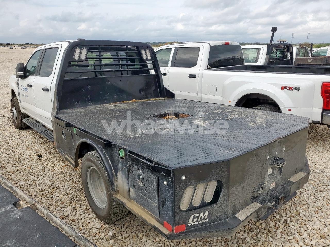 Photo 2 of 2024 FORD F350 SUPER DUTY FLATBED TRUCK (VIN 1FD8W3HT0REC48505)