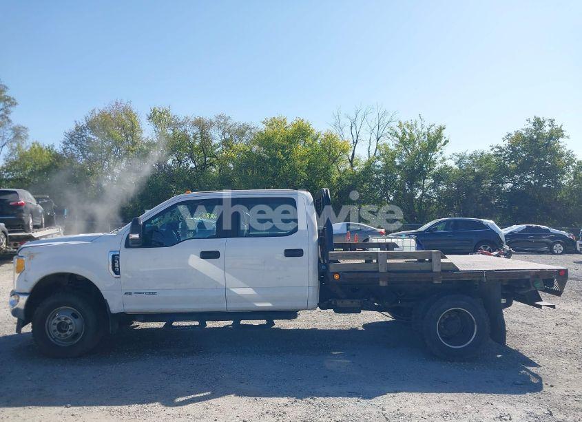 Photo 14 of 2017 Ford F-350 CHASSIS XL (VIN 1FD8W3HT3HEC91007)