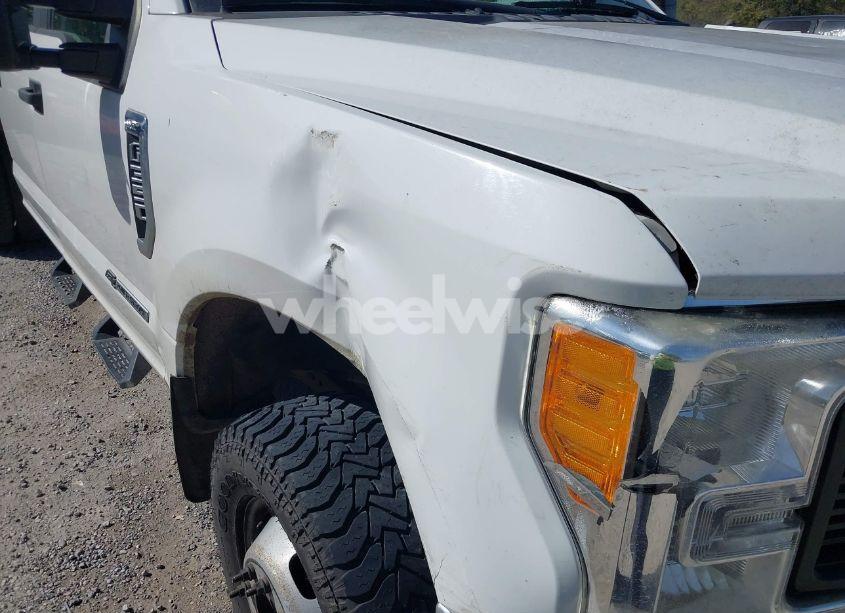 Photo 17 of 2017 Ford F-350 CHASSIS XL (VIN 1FD8W3HT3HEC91007)