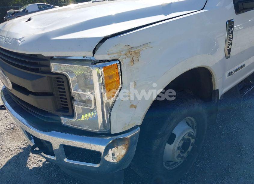 Photo 20 of 2017 Ford F-350 CHASSIS XL (VIN 1FD8W3HT3HEC91007)