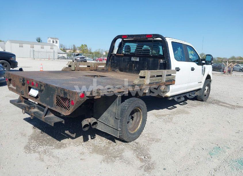 Photo 4 of 2017 Ford F-350 CHASSIS XL (VIN 1FD8W3HT3HEC91007)