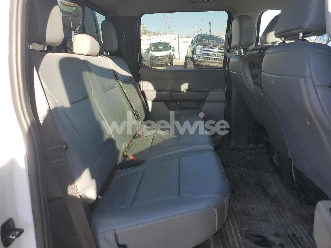 Photo 6 of 2024 FORD F350 SUPER DUTY (VIN 1FD8W3HT4REC97836)