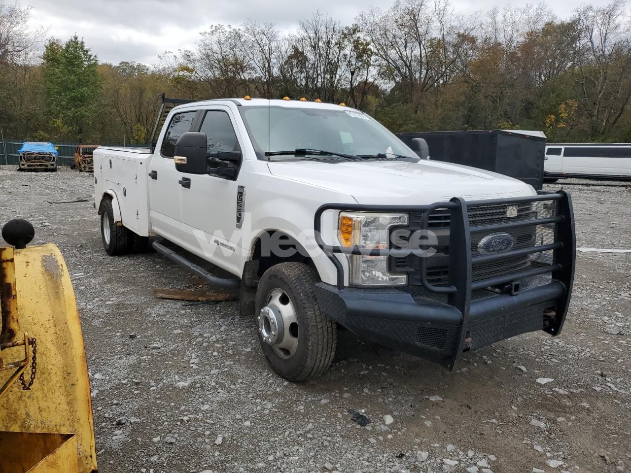 Photo 4 of 2017 FORD F350 SUPER DUTY UTILITY / SERVICE TRUCK (VIN 1FD8W3HT5HED72607)