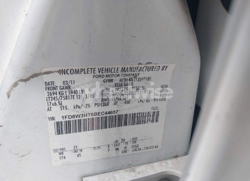 Photo 8 of 2011 Ford F-350 CHASSIS XL (VIN 1FD8W3HT6BEC44657)