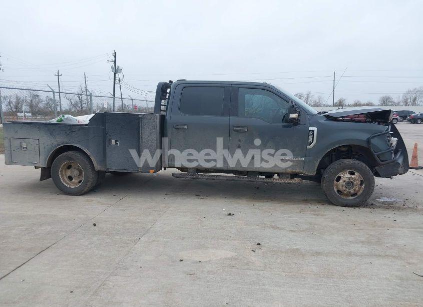 Photo 13 of 2021 Ford F-350 CHASSIS XLT (VIN 1FD8W3HT7MEC12724)