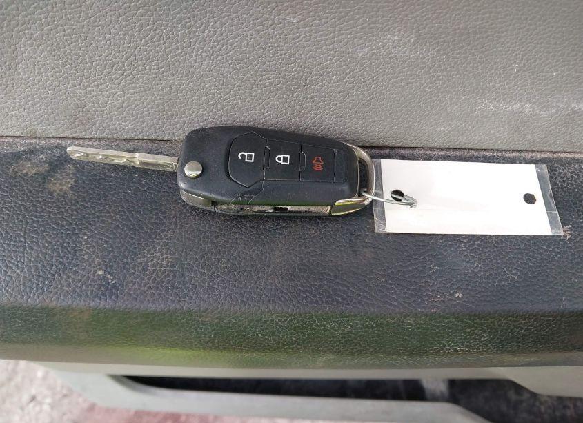 Photo 10 of 2021 Ford F-350 CHASSIS XL (VIN 1FD8W3HT7MED60307)