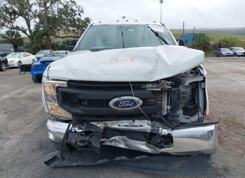 Photo 11 of 2021 Ford F-350 CHASSIS XL (VIN 1FD8W3HT7MED60307)