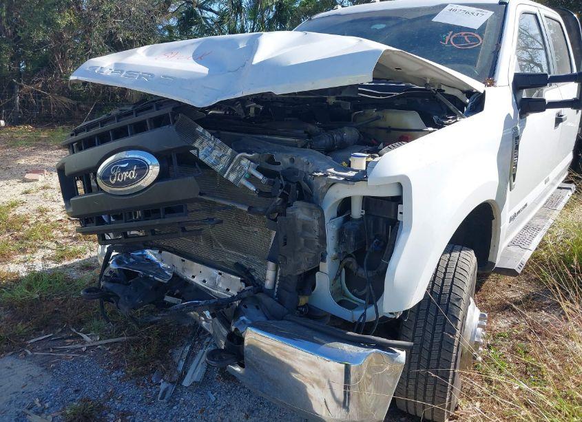 Photo 12 of 2021 Ford F-350 CHASSIS XL (VIN 1FD8W3HT7MED60307)