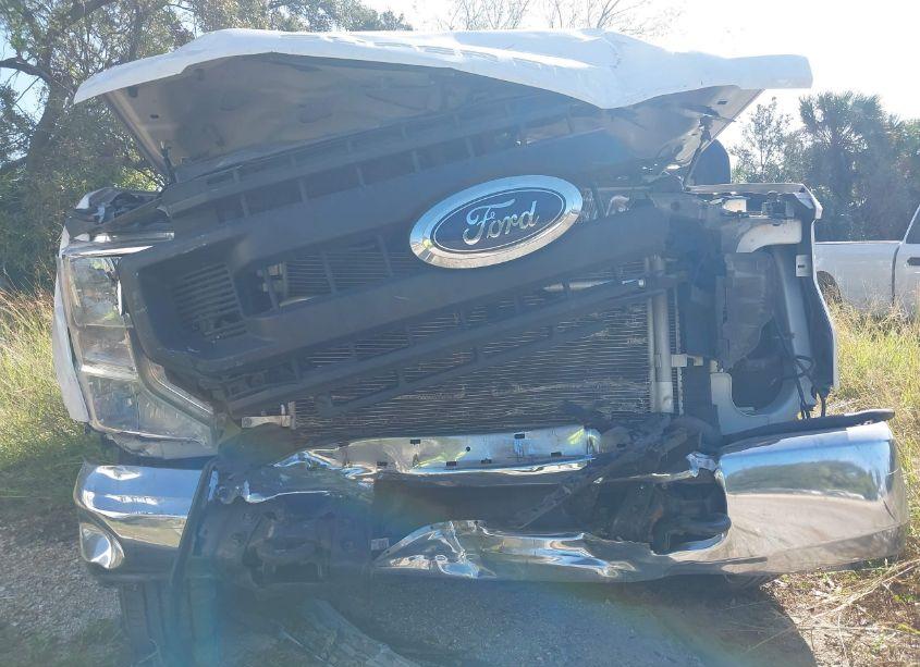 Photo 14 of 2021 Ford F-350 CHASSIS XL (VIN 1FD8W3HT7MED60307)