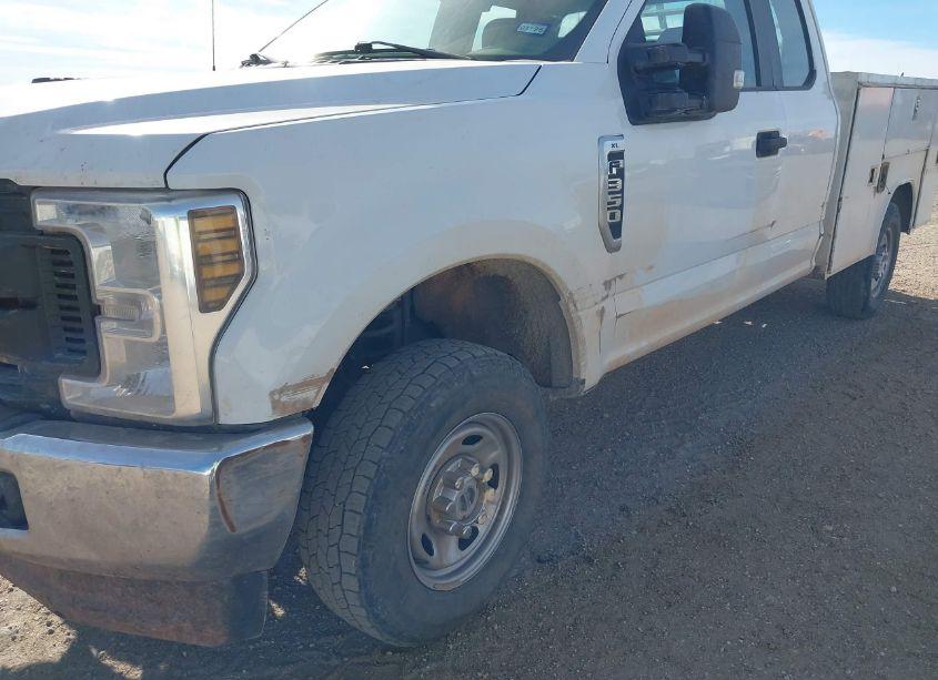 Photo 11 of 2019 Ford F-350 XL (VIN 1FD8X3B60KEF83222)