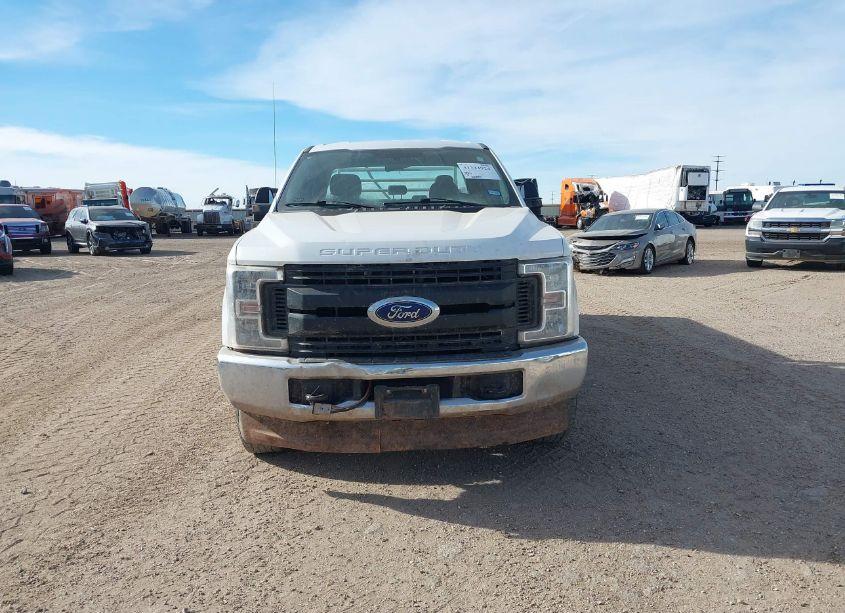 Photo 12 of 2019 Ford F-350 XL (VIN 1FD8X3B60KEF83222)