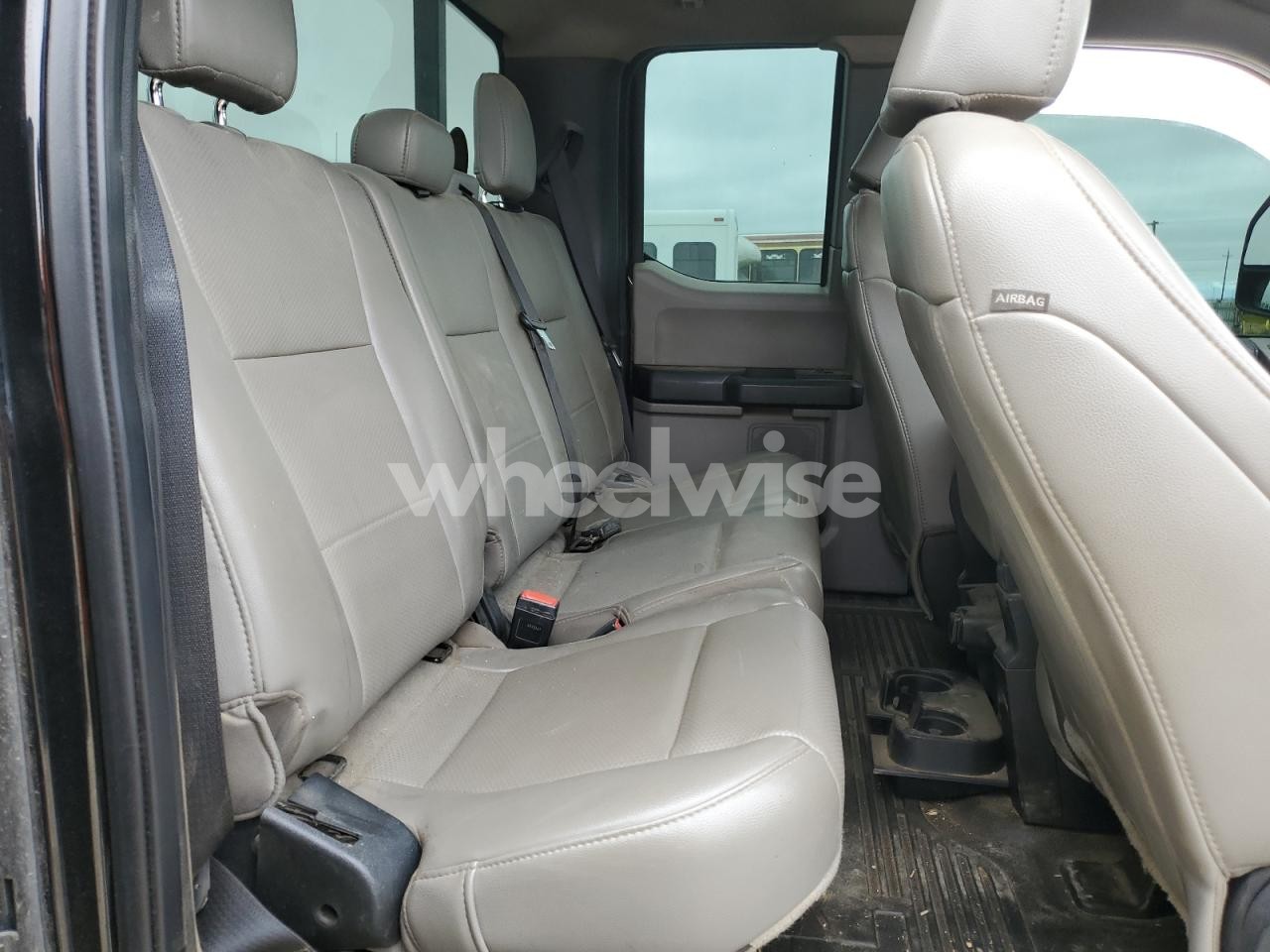 Photo 10 of 2021 FORD F350 SUPER DUTY (VIN 1FD8X3E63MED01993)