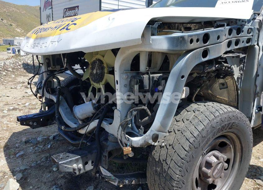 Photo 11 of 2021 Ford F-350 CHASSIS XL (VIN 1FD8X3E68MED62062)