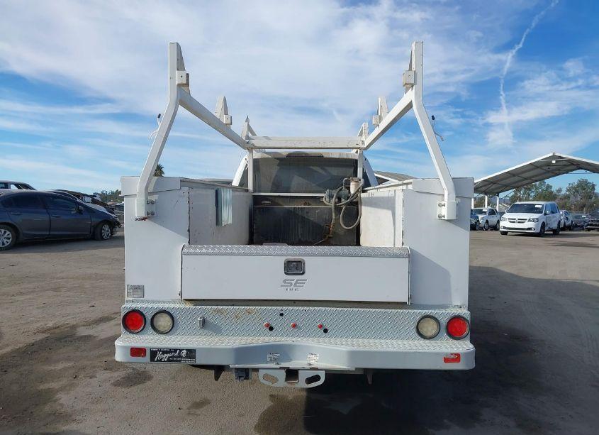 Photo 15 of 2019 Ford F-350 CHASSIS XL (VIN 1FD8X3ET9KEF25630)