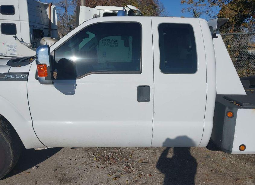 Photo 14 of 2016 Ford F-350 CHASSIS XL (VIN 1FD8X3G62GEC53923)