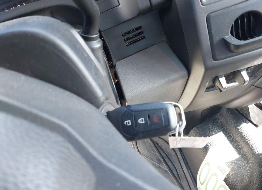 Photo 10 of 2017 Ford F-350 CHASSIS XL (VIN 1FD8X3GT1HED07591)