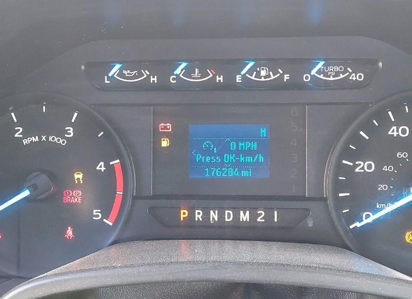 Photo 5 of 2017 Ford F-350 CHASSIS XL (VIN 1FD8X3GT1HED07591)