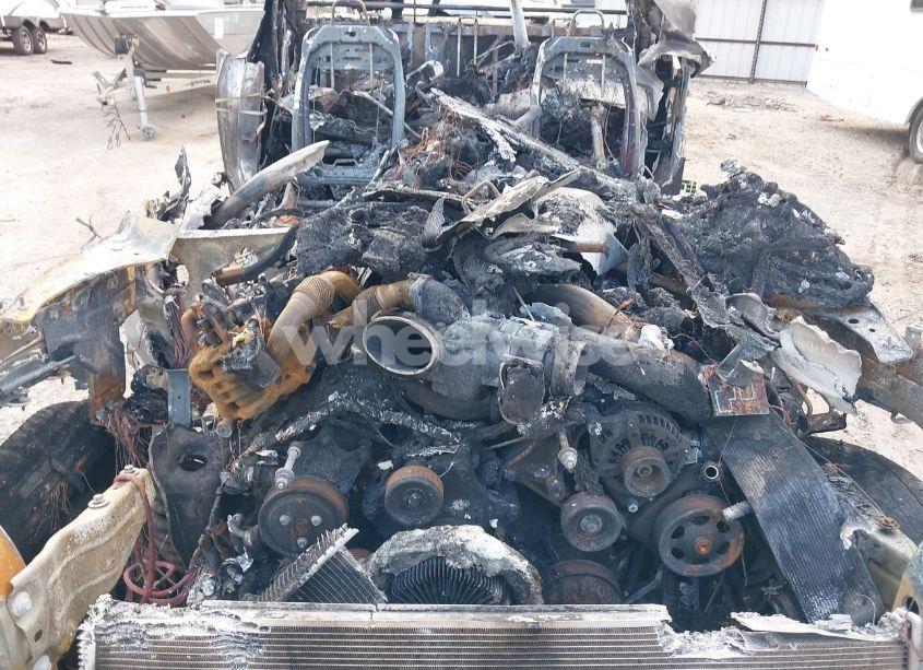 Photo 10 of 2017 Ford F-350 CHASSIS XL (VIN 1FD8X3GT6HEC47856)