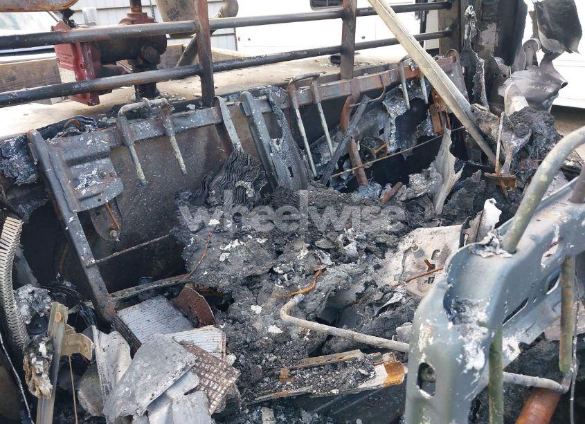 Photo 7 of 2017 Ford F-350 CHASSIS XL (VIN 1FD8X3GT6HEC47856)