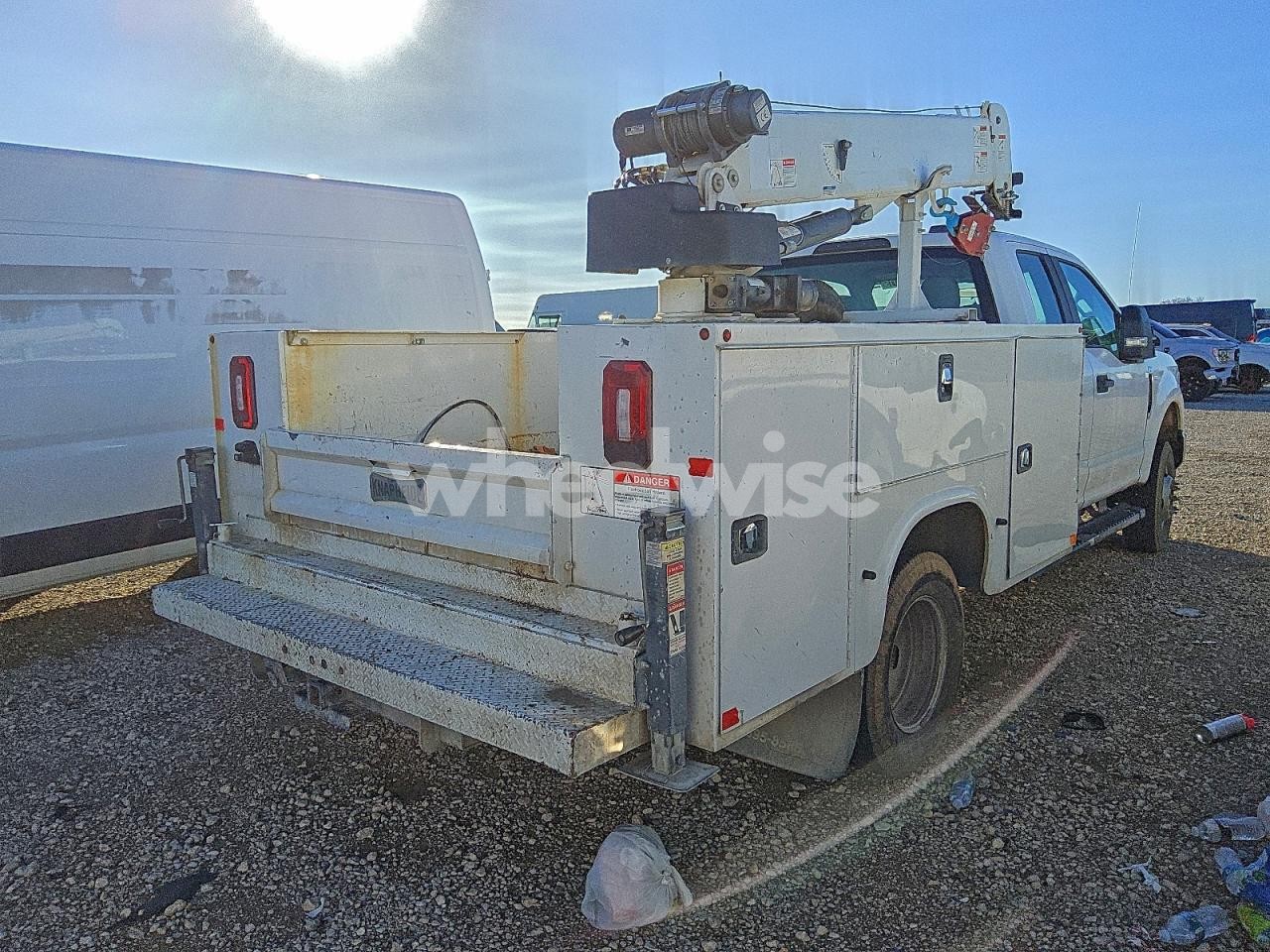 Photo 3 of 2020 FORD F350 SUPER DUTY UTILITY / SERVICE TRUCK (VIN 1FD8X3H67LEE90285)