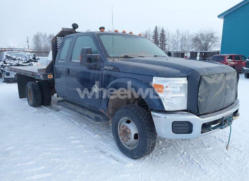 2014 Ford F-350 CHASSIS XL (VIN 1FD8X3HT9EEA85702) main photo