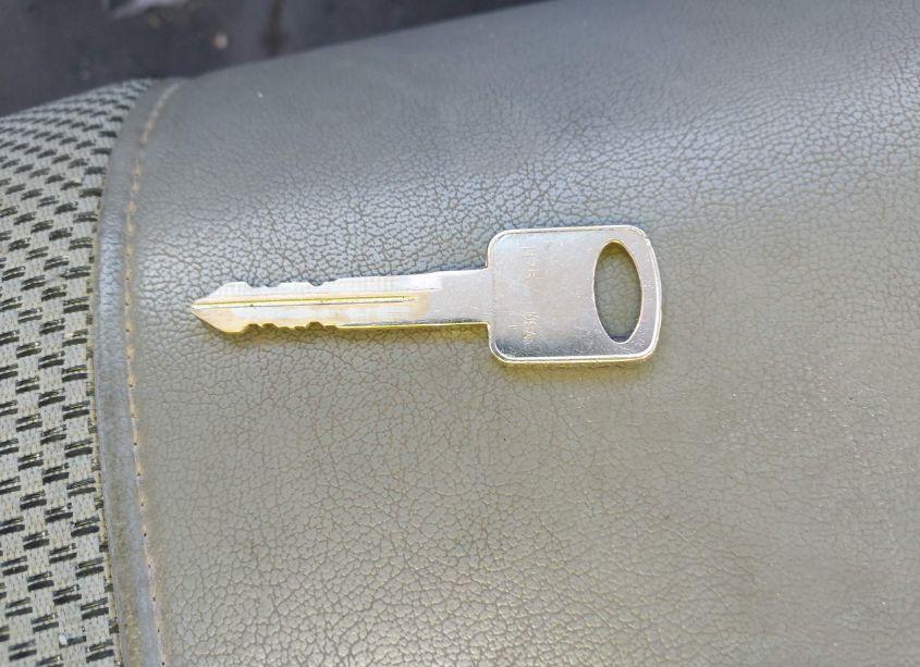 Photo 10 of 2002 Ford F-550 CHASSIS XL/XLT (VIN 1FDAF56F52EC80785)