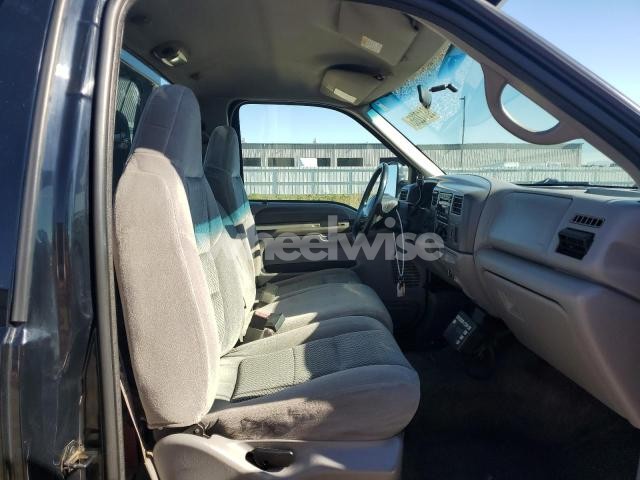 Photo 3 of 2001 FORD F550 SUPER DUTY (VIN 1FDAF57F01EA92091)