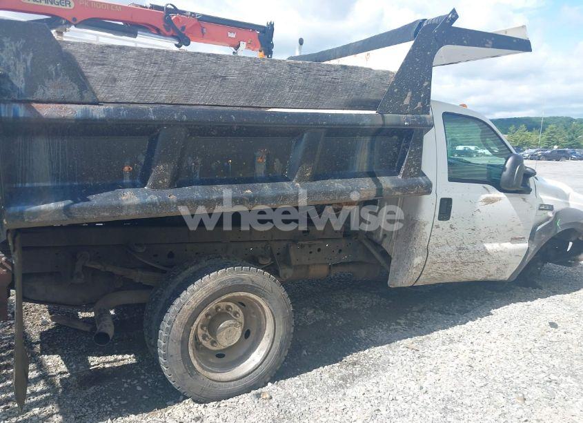 Photo 13 of 2005 Ford F-550 XL/XLT (VIN 1FDAF57P75EA40245)