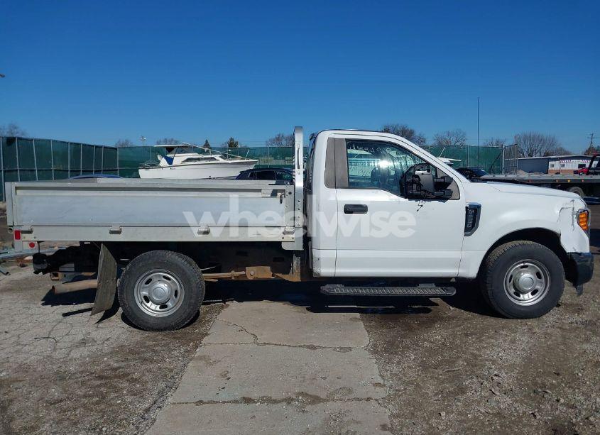 Photo 13 of 2017 Ford F-250 XL (VIN 1FDBF2A60HEC81930)