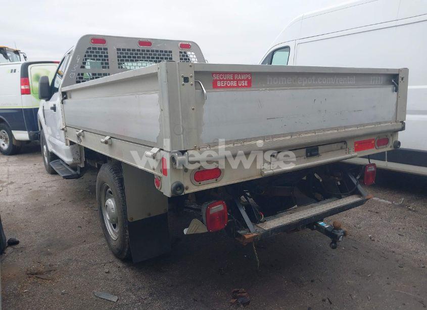 Photo 3 of 2017 Ford F-250 XL (VIN 1FDBF2A60HEC81930)