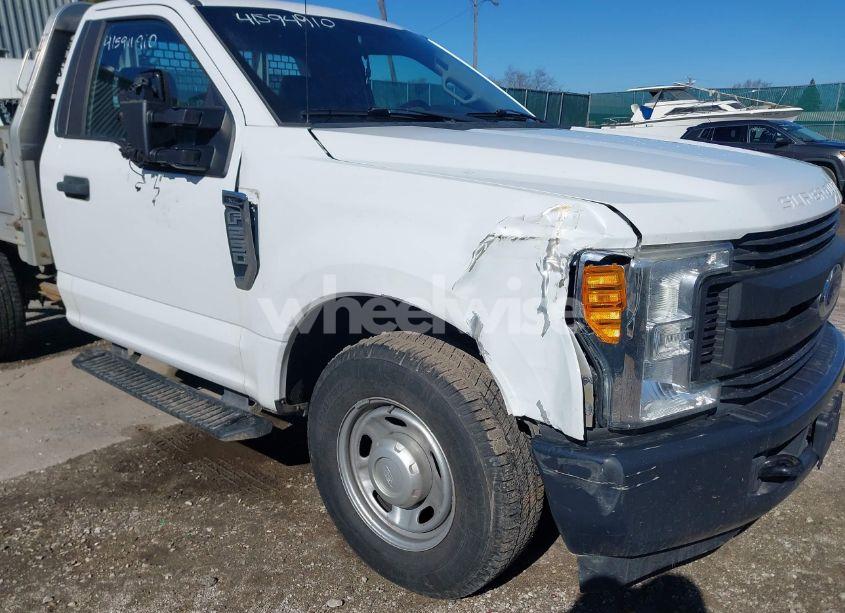 Photo 6 of 2017 Ford F-250 XL (VIN 1FDBF2A60HEC81930)